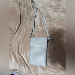 Befen leather phone bag in cream